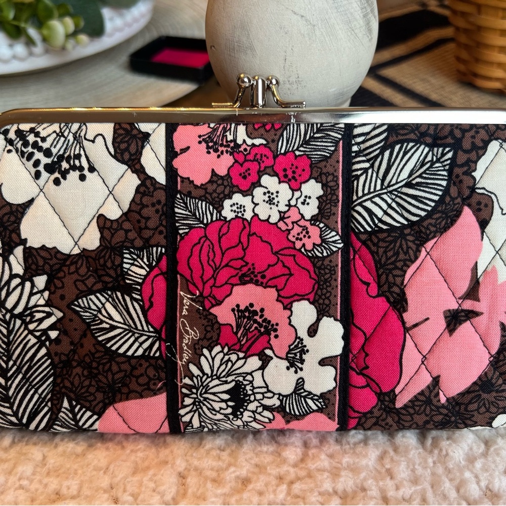 Vera Bradley Wallet hand clutch